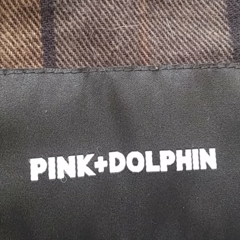 Pink+Dolphin Top. - Picture 3 of 8